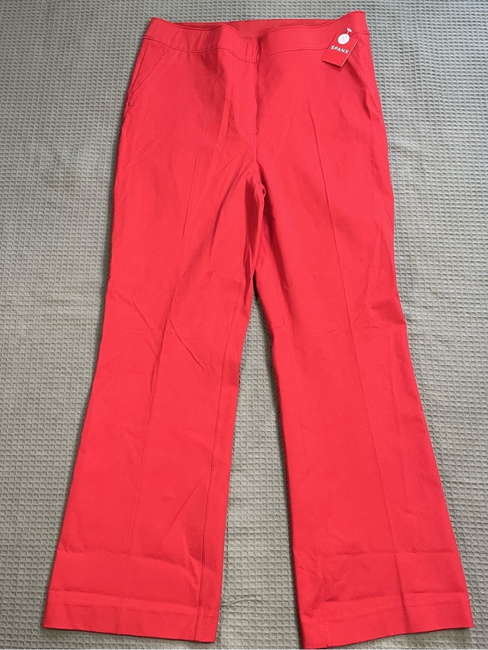 New Spanx On The Go Kick Flare Crop Pants XL Tall XLT Womens Slimming True Red